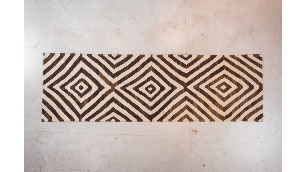 NOUVEAU- TAPIS DE PASSAGE EN POIL DE CHEVRE - 290X89 NOUVEAU- TAPIS DE PASSAGE EN POIL DE CHEVRE - 290X89