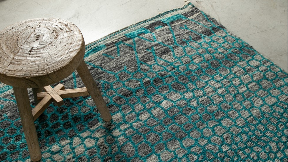 Tapis Beni Ouarain - pure laine- bleu graphique- 310x245 cm