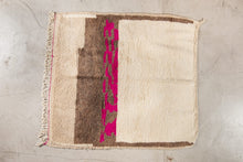 Tapis BOUJAD - 100% laine noué main - 170cm x 180cm