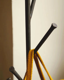 Porte-manteaux Branch en acier brut - H185cm