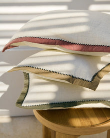 Coussin Khadi Noir en coton tissé main - 40 x 55cm