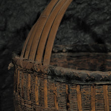 Panier en bambou avec anse - Pièce ancienne