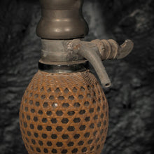 FONTAINE A ABSYNTHE ANCIENNE  | FAIENCE VERRE ET OSIER |PIECE ANCIENNE| INDE | H 50cm