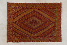 Tapis KILIM MOSHWANI - 100% laine noué main - 137cm x 188cm