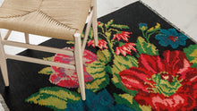 Tapis Killim Moldave - 100% laine nouée main - 121cm x 135cm