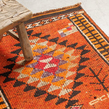 Tapis HERKI  - 100% laine noué main - 87 x 380 cm
