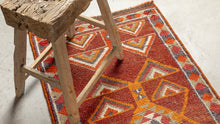 Tapis HERKI  - 100% laine noué main - 81 x 387 cm
