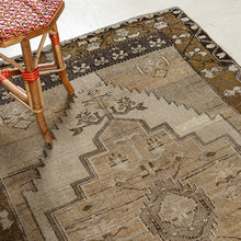 Tapis VINTAGE - 100% laine noué main - 126 x 191 cm