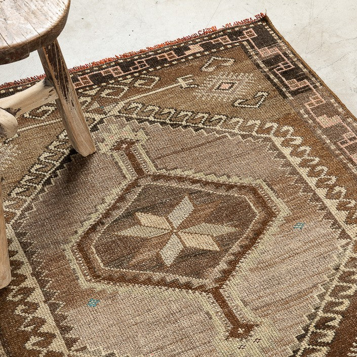 Tapis Vintage - Pièce unique 333/97