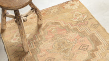 Tapis Vintage - Pièce unique 400/98