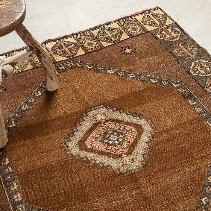 Tapis Vintage - Pièce unique 417/133