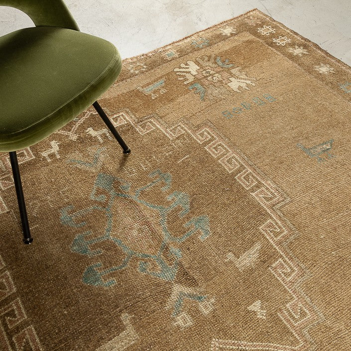 Tapis Vintage - Pièce unique 357/253