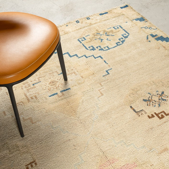 Tapis Vintage - Pièce unique 255/179