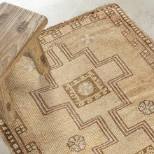 Tapis VINTAGE - 100% laine noué main - 60 x 72 cm