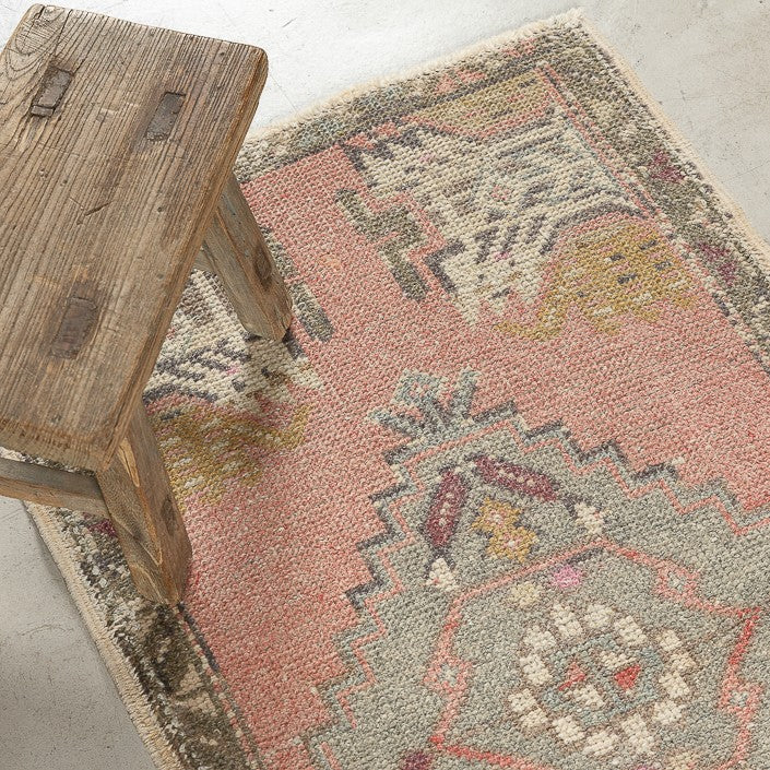 Tapis Vintage - Pièce unique 99/52