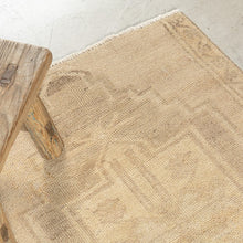 Tapis VINTAGE - 100% laine noué main - 58 x 83 cm