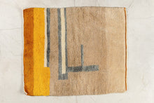Tapis BERBERE CONTEMPORAIN MRIRT - 100% laine noué main -  110cm x 120cm