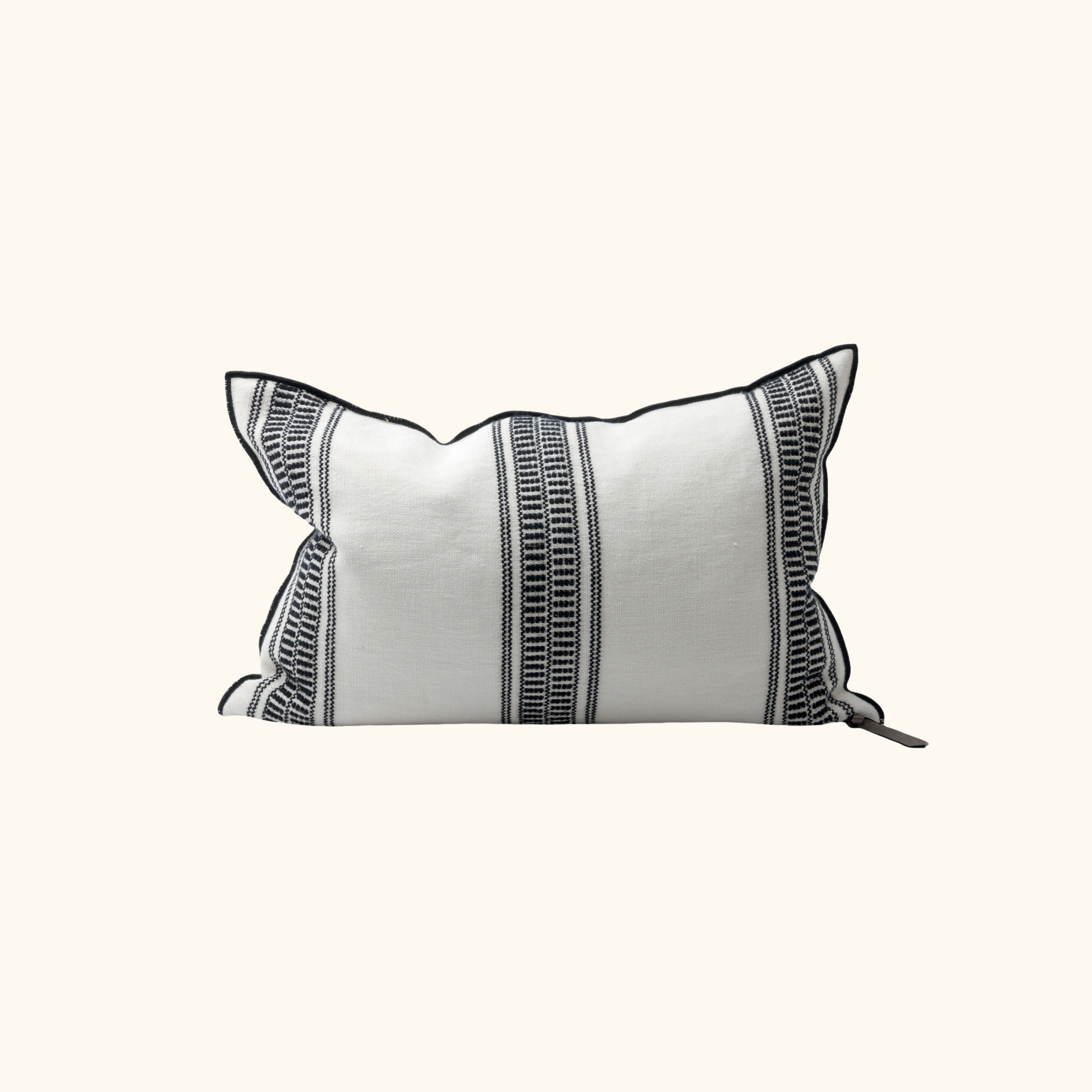 Coussin Vice Versa - Toile brodée Cyclades 300 - 40cm x 60cm