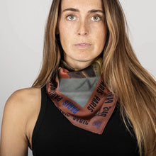 Foulard Paris Love en soie