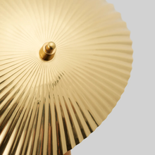 Lampe à poser 5321 en laiton et rotin