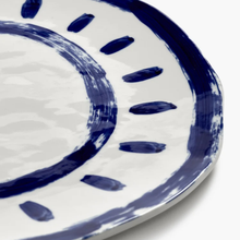 Plat de service 01 – The Line-up – Bleu et blanc