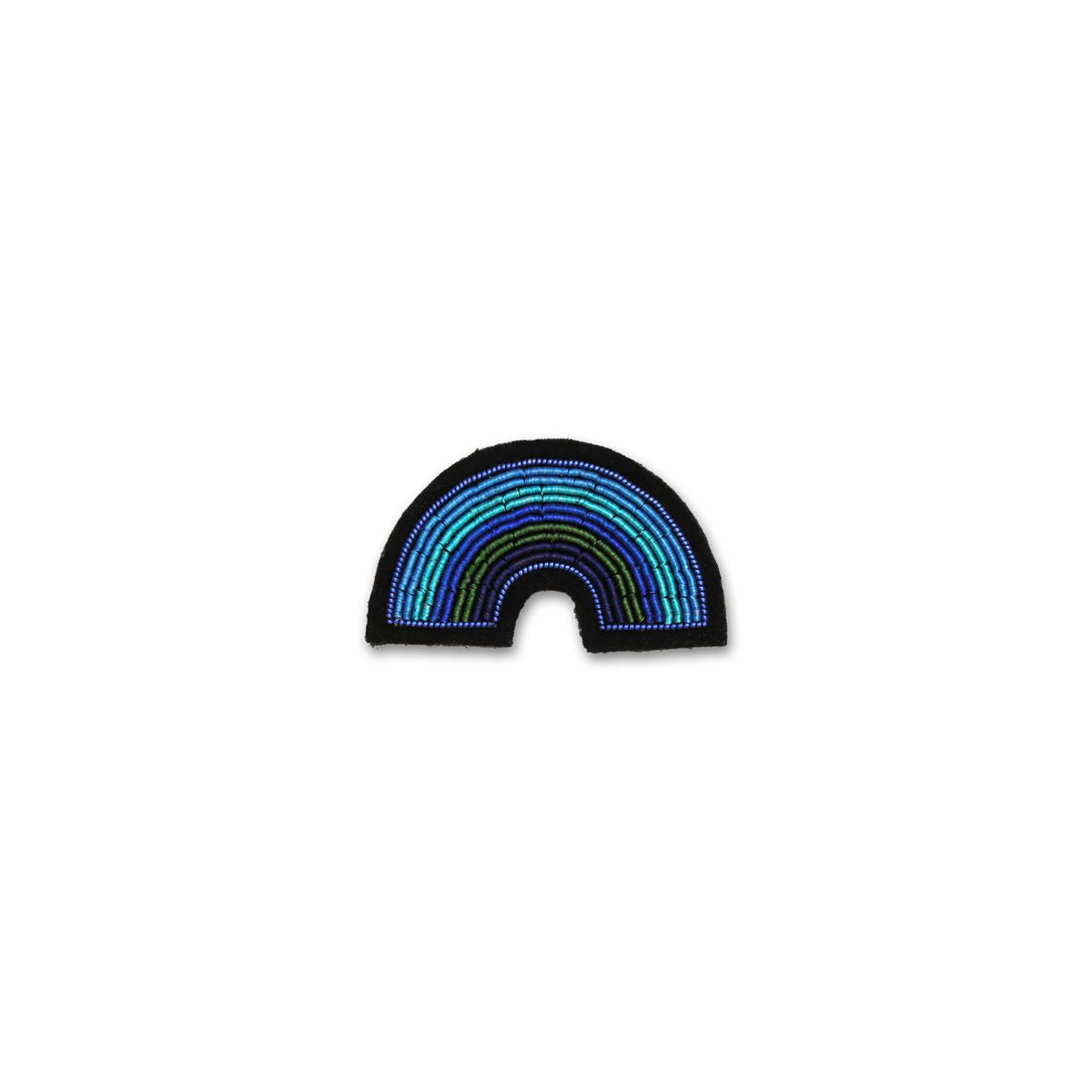 Broche Arc-en-Bleu brodée à la main