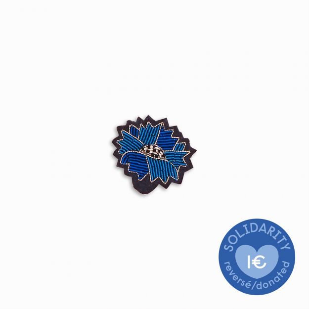 Broche brodée à la main - Libération