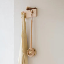Brosse pour dos - Soie blanche - Frêne thermo chauffée