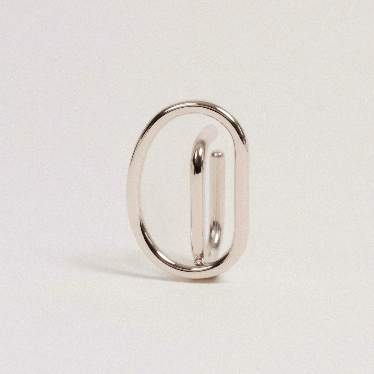 Boucle d'oreille droite - Galet argent