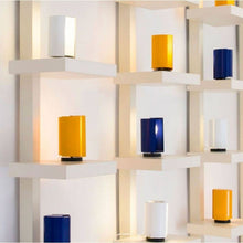 Lampe à poser - Charlotte Perriand - Pivotante - Jaune