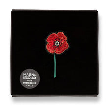 Broche Le Coquelicot de Claude brodée à la main