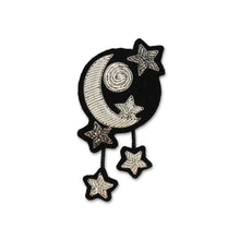Broche Lune brodée à la main