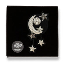 Broche Lune brodée à la main