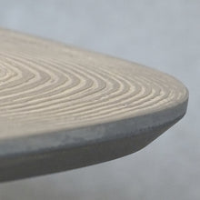 Table basse TS03 en frêne et résine brune